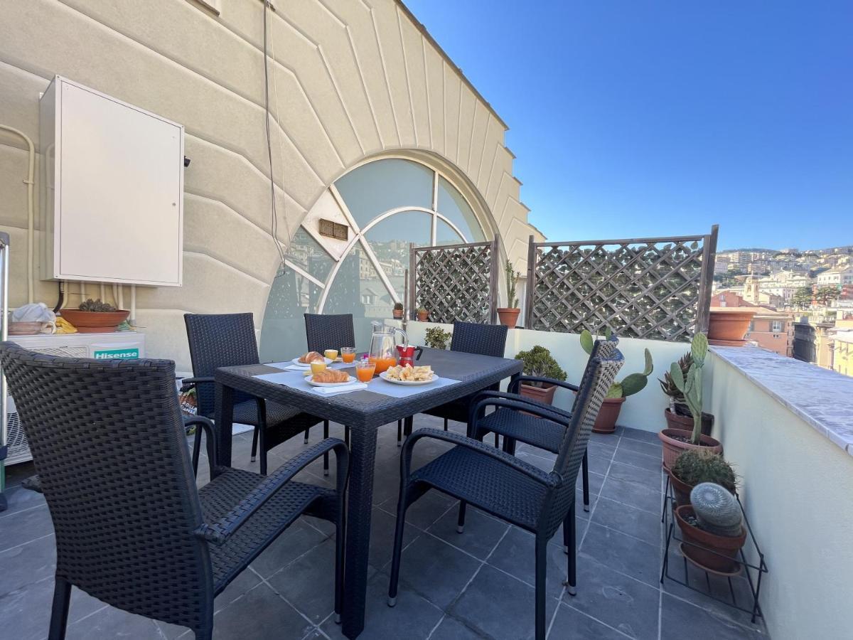 Happy Family Apartments The Roof Genua Exterior foto